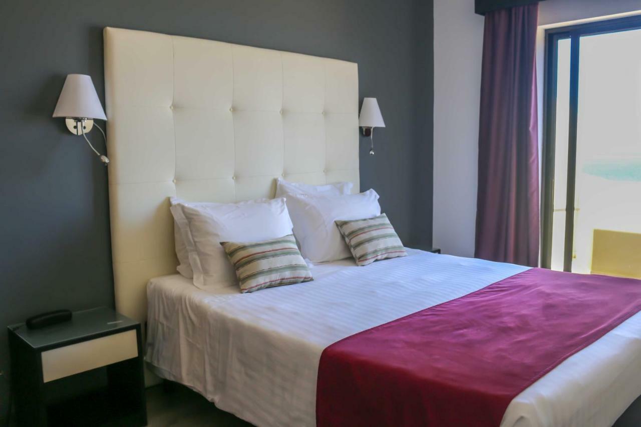 Hotel Horta Horta  Rum bild